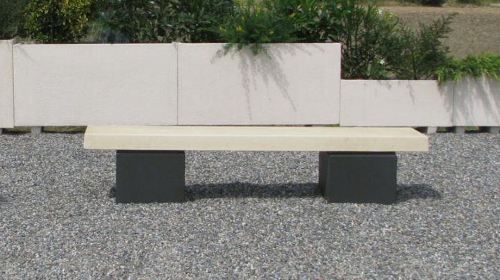 Banquette Athéna béton peint ardoise et lame blanche